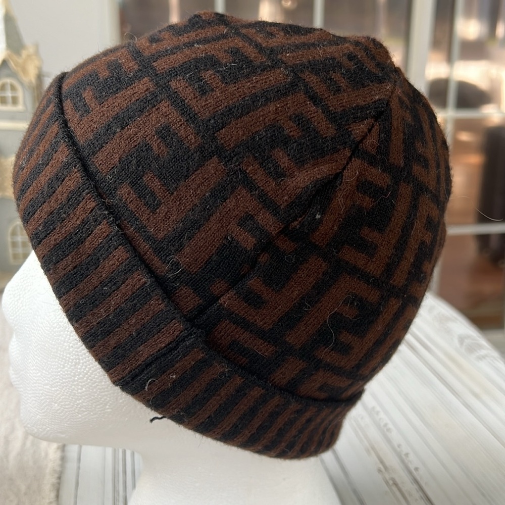 Authentic Fendi Beanie - Picture 7 of 8